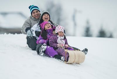 Outdoor activities to do with your kids this winter