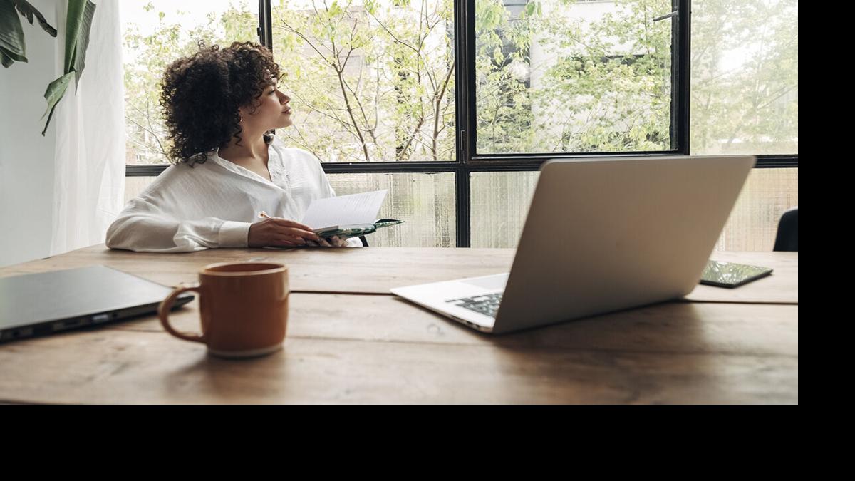 Call for applications to become 2022 CBC/QWF Featured Columnists open until Dec. 22