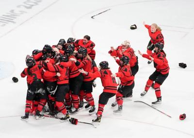 Team Canada wins women’s hockey gold at Beijing 2022