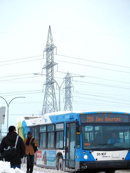 Quebec Okays Giant Hydro Towers Over Dollard Objections News Thesuburban Com