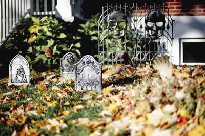 Haunted Montreal Presenting A Virtual Hallowe En Ghost Tour For 2020 Community Thesuburban Com