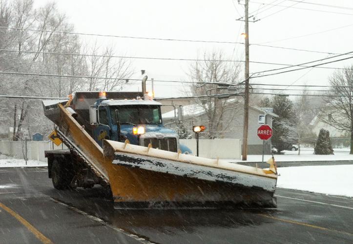 Storm cuts power to over 280,000 Hydro customers across southern Quebec ...