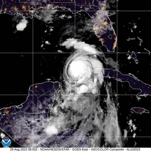 Florida Gulf Coast braces for Hurricane Idalia | Suburban Weather ...