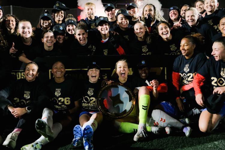 Montréal Roses capture first trophy with Supporters’ Shield triumph ...