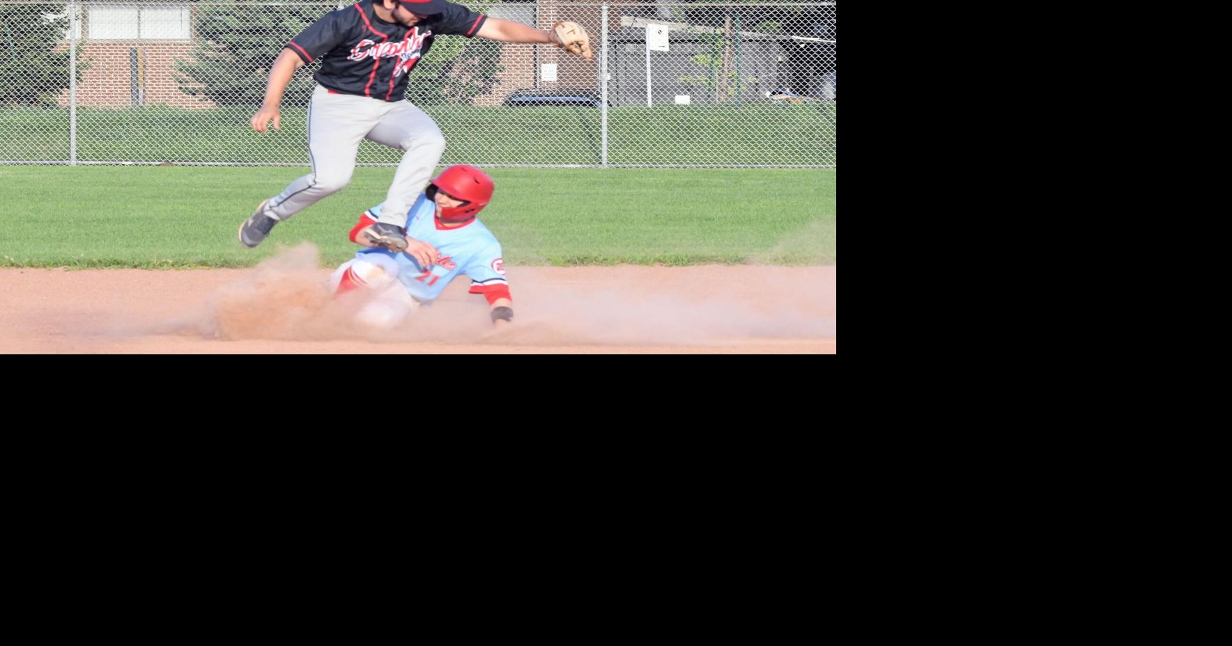 Les Cardinaux flock to Gary Carter field