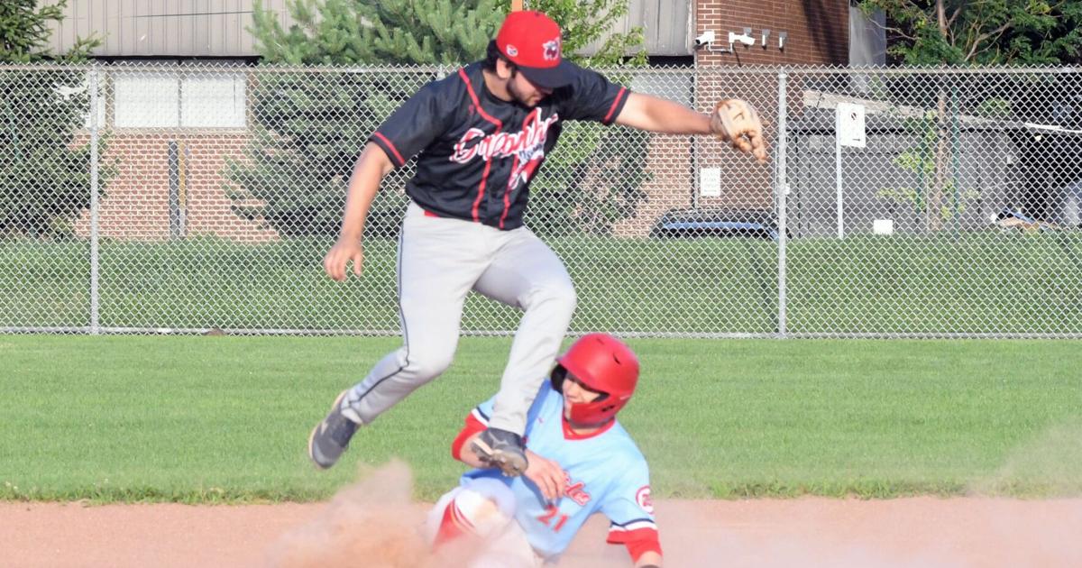 Les Cardinaux flock to Gary Carter field
