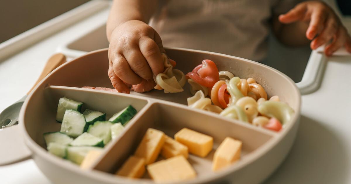 Healthy Life: Childhood overeating can be a harbinger of later mental health struggles in girls, study finds | Healthy Life Healthy Life: Childhood overeating can be a harbinger of later mental health struggles in girls, study finds | Healthy Life