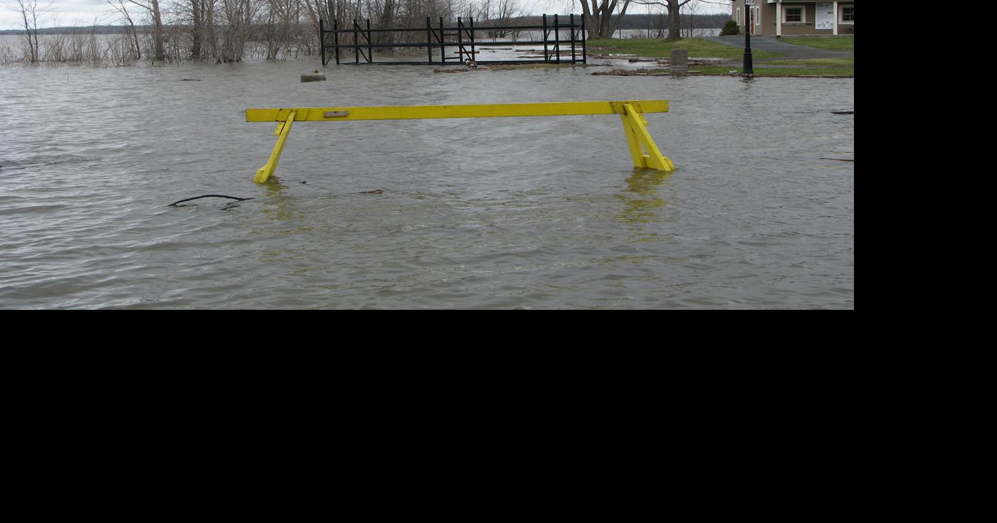 Flooding impacts VaudreuilDorion