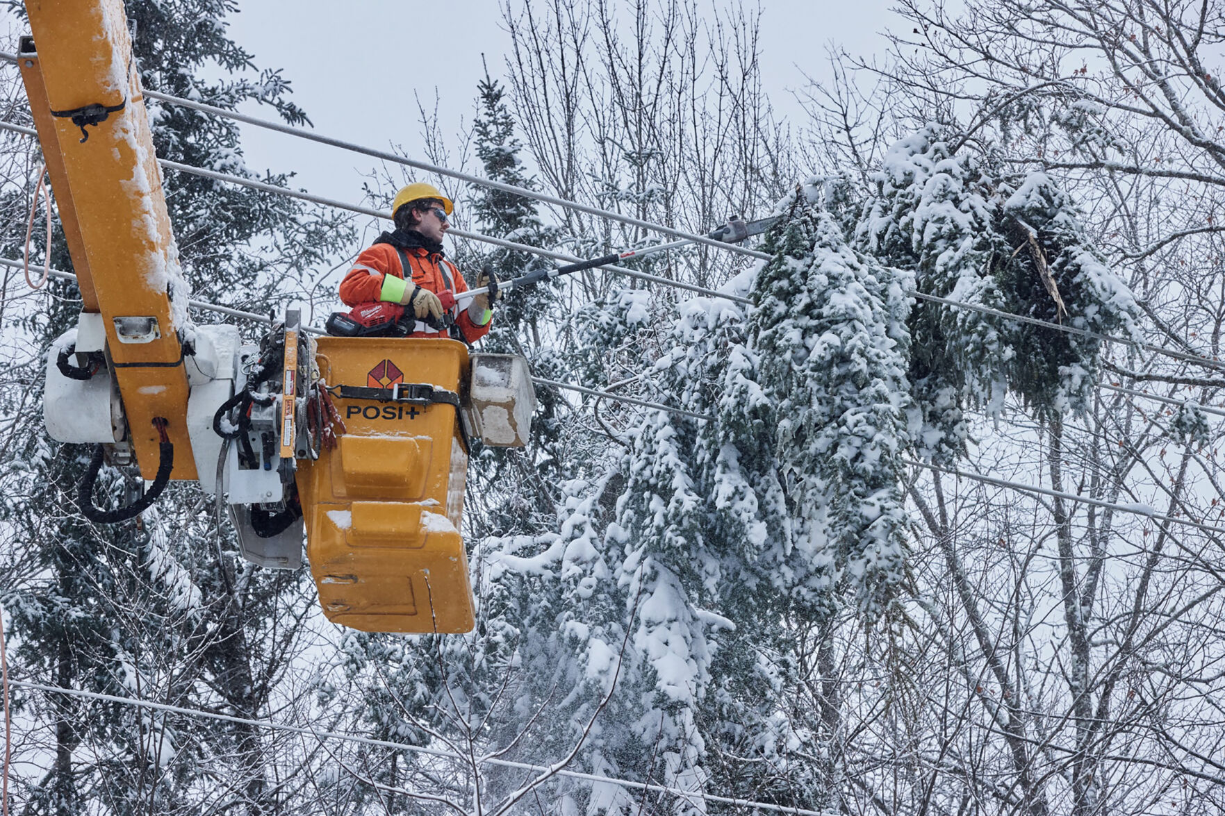 Storm cuts power to over 280,000 Hydro customers across southern Quebec ...