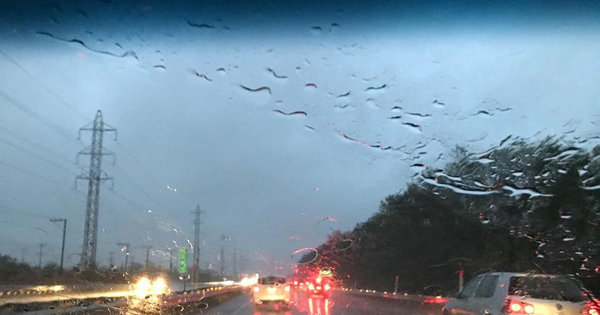 Storm cuts power to over 130,000 in Quebec | Suburban Weather ...