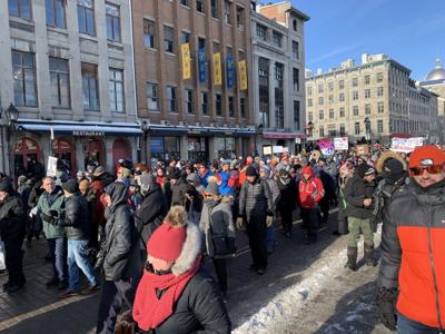 Thousands protest Quebec's health restrictions in Old Port