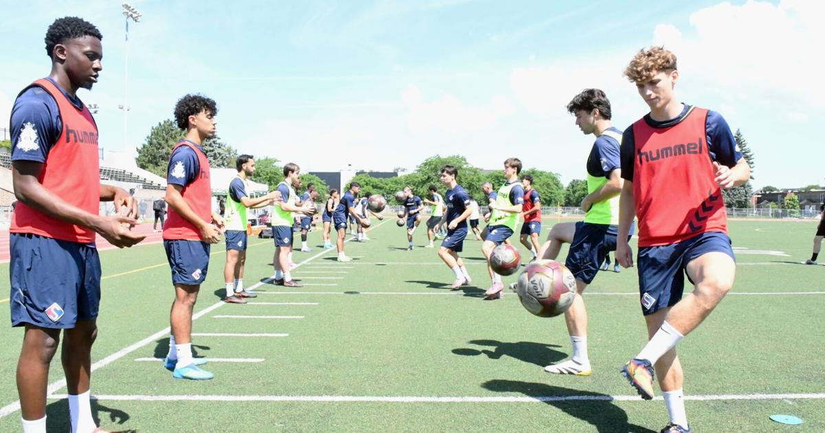 FC Supra sharing their skills with youth clubs
