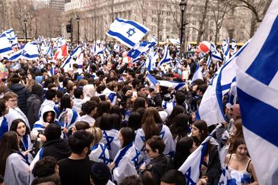 Montrealers turn out in droves for Israel 75th anniversary rally