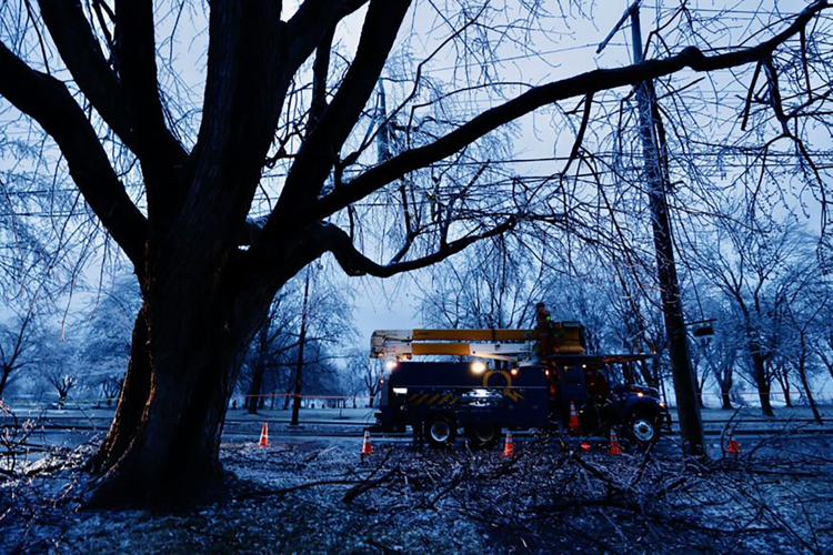 Ice storm cuts power to over 1 million Quebec homes | Suburban Weather ...