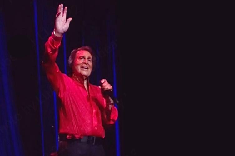 Engelbert Humperdinck, and how I became a fan for life | Entertainment | thesuburban.com
