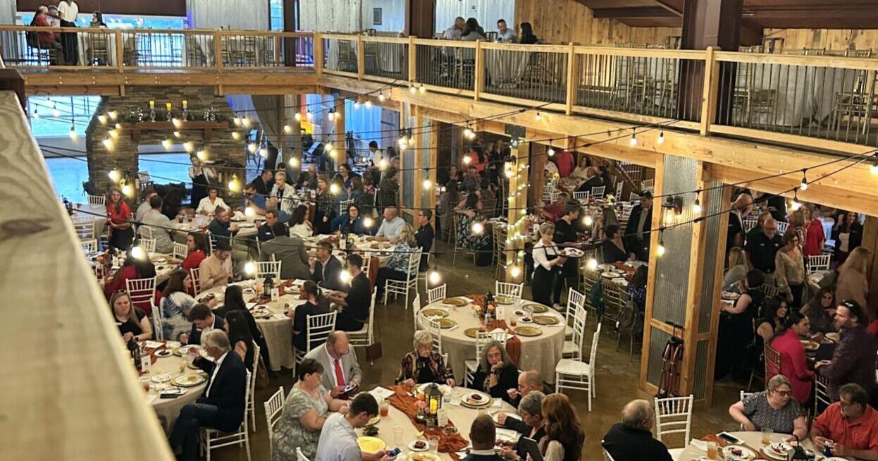 Local business leaders lauded at chamber banquet - Vimarsana News