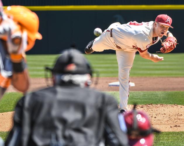 No. 16 Vol baseball swept by No. 5 Arkansas with 7-2 loss.