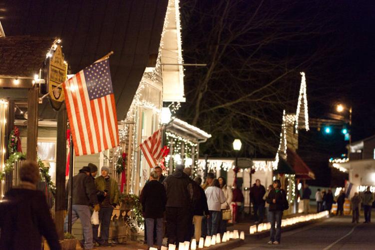 Dillsboro Luminaries Photo Galleries