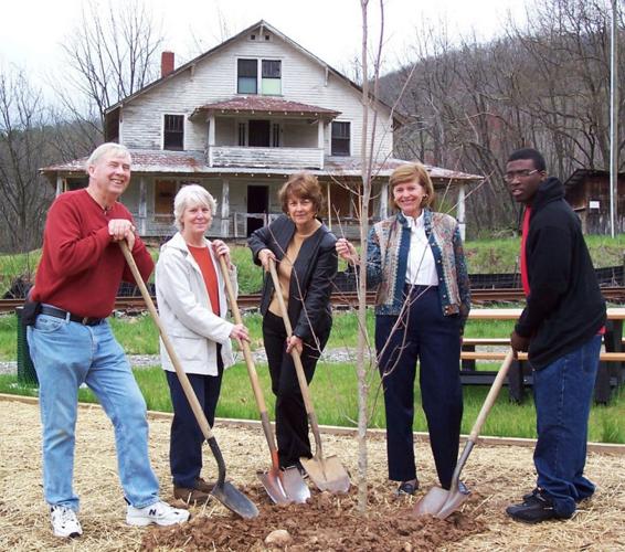 Monteith Farmstead through the Years Photo Galleries