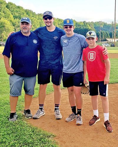 Raleigh family visits with local Little League players, Sports