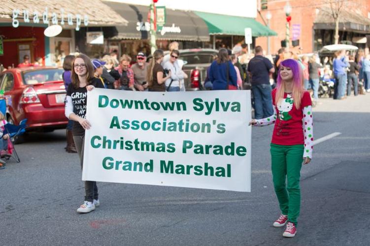 Sylva Christmas parade Photo Galleries