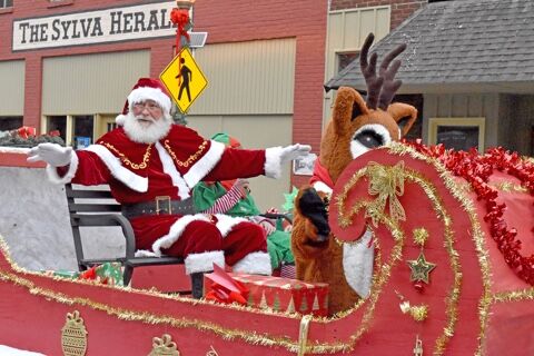 Sylva Christmas Parade 2022 Christmas Comes To Jackson County | Top Stories | Thesylvaherald.com