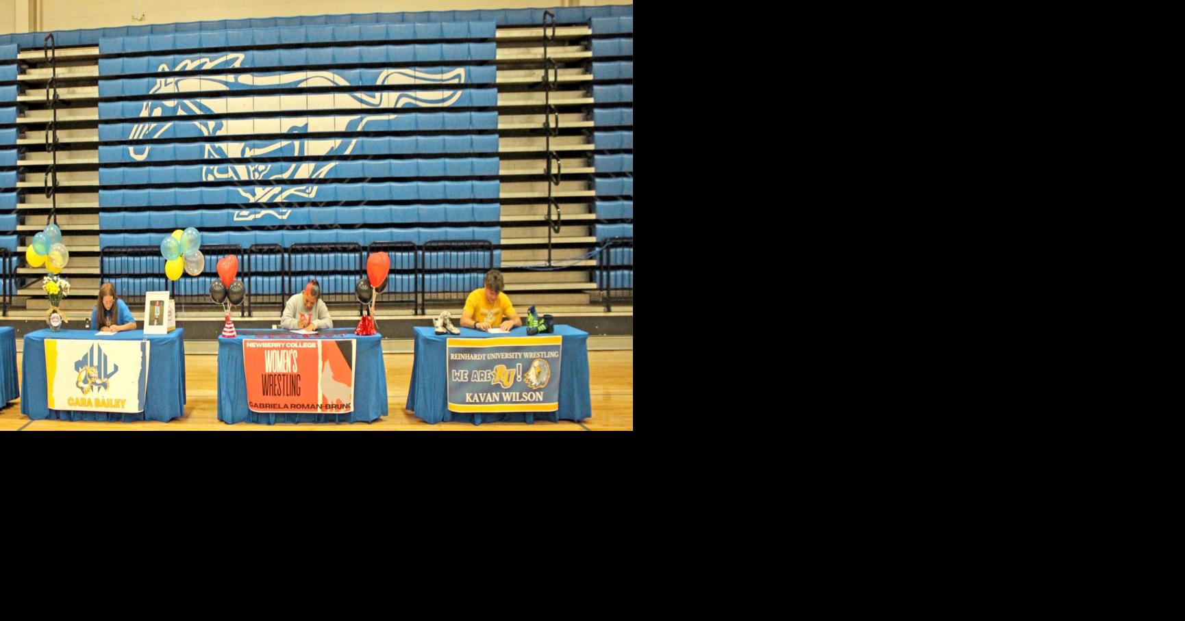 four-smhs-seniors-sign-letters-of-intent-in-athletics-smoky-mountain