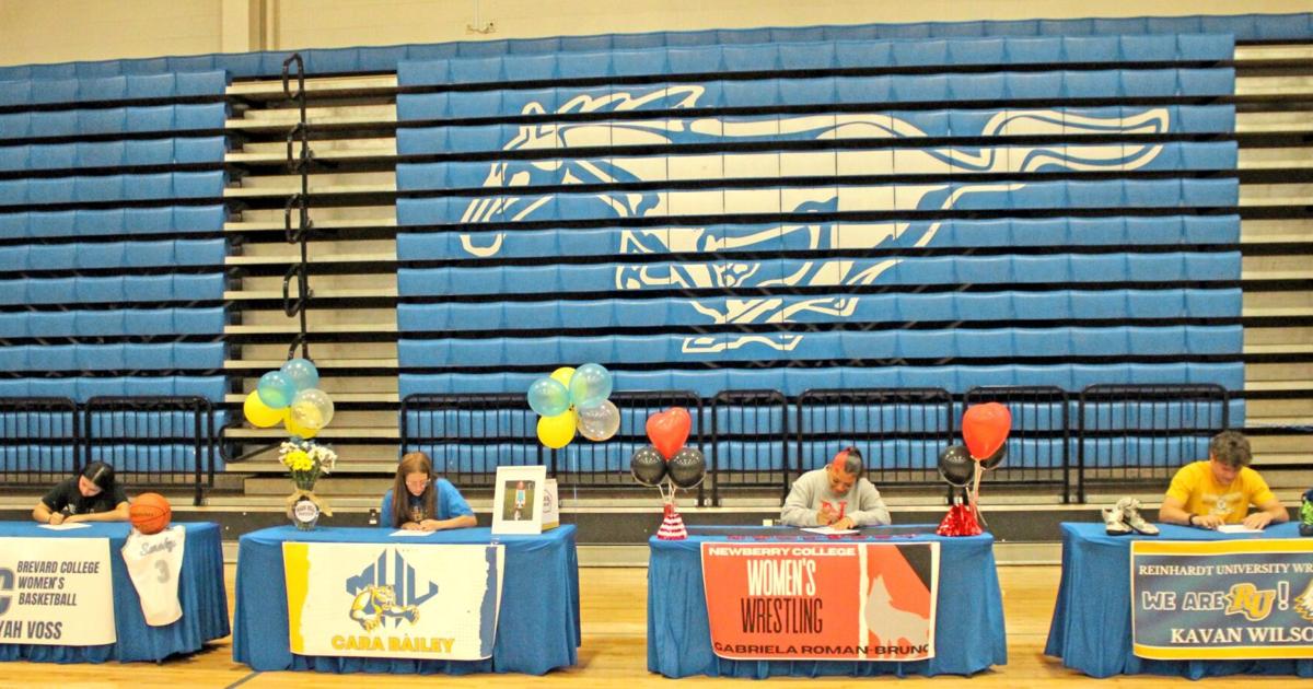 Four SMHS Seniors Sign Letters Of Intent In Athletics Smoky Mountain four-smhs-seniors-sign-letters-of-intent-in-athletics-smoky-mountain
