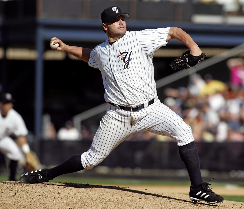 Roger Clemens, making his season debut with the Yankees, delivers a pitch  against the Pittsburgh Pirates in an interleague baseball game at Yankee  Stadium in New York, Saturday, June 9, 2007. (AP