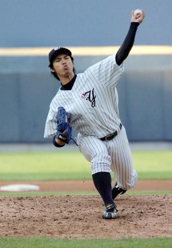 Bombers Back? Yankees Sweep Doubleheader and Draw Even With Red