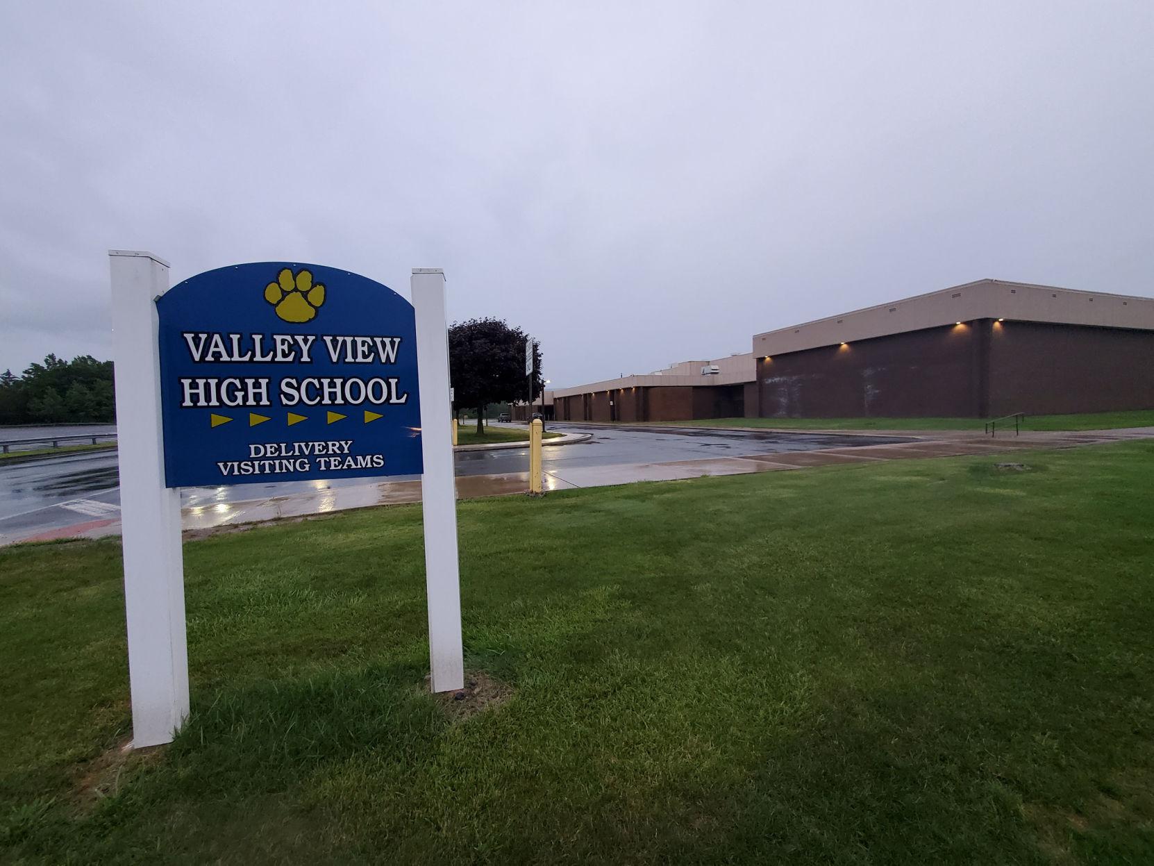 Valley View officials hold off police supervisor vote, field comments