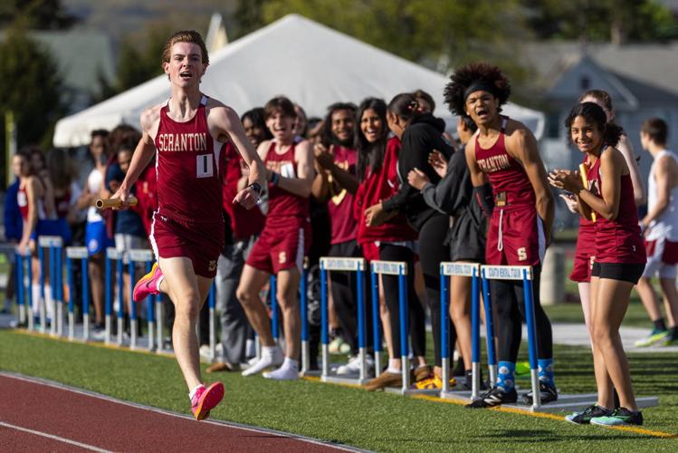 67th JORDAN RELAYS Valley View and Mid Valley claim team titles; NP's