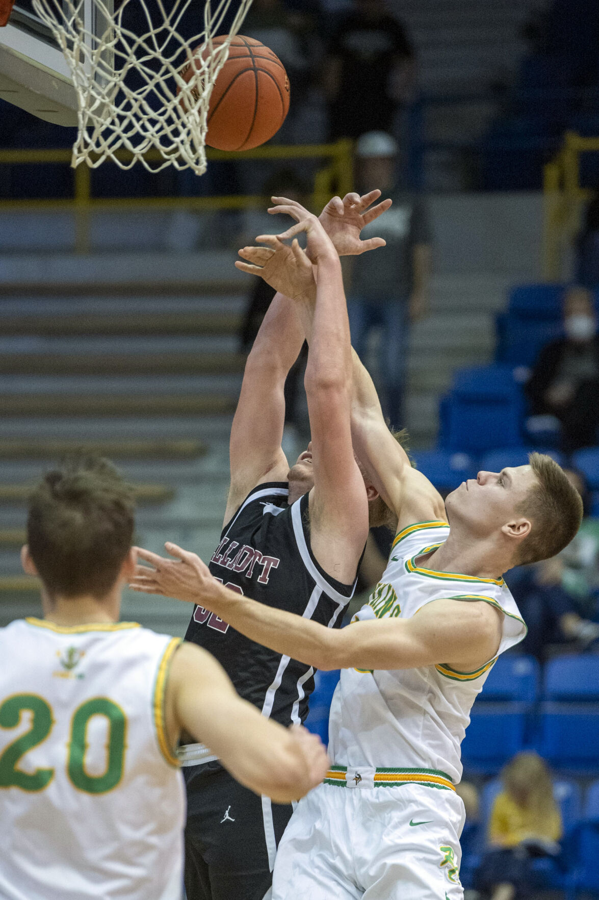 Rowan County v Elliott County Boys Regional