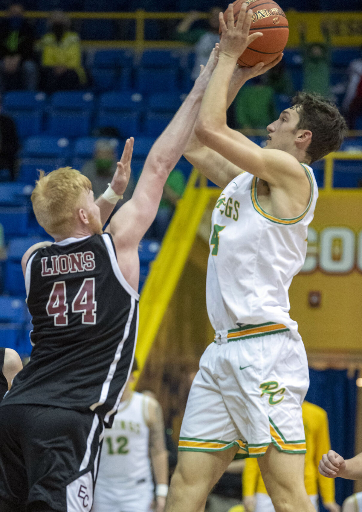 Rowan County v Elliott County Boys Regional