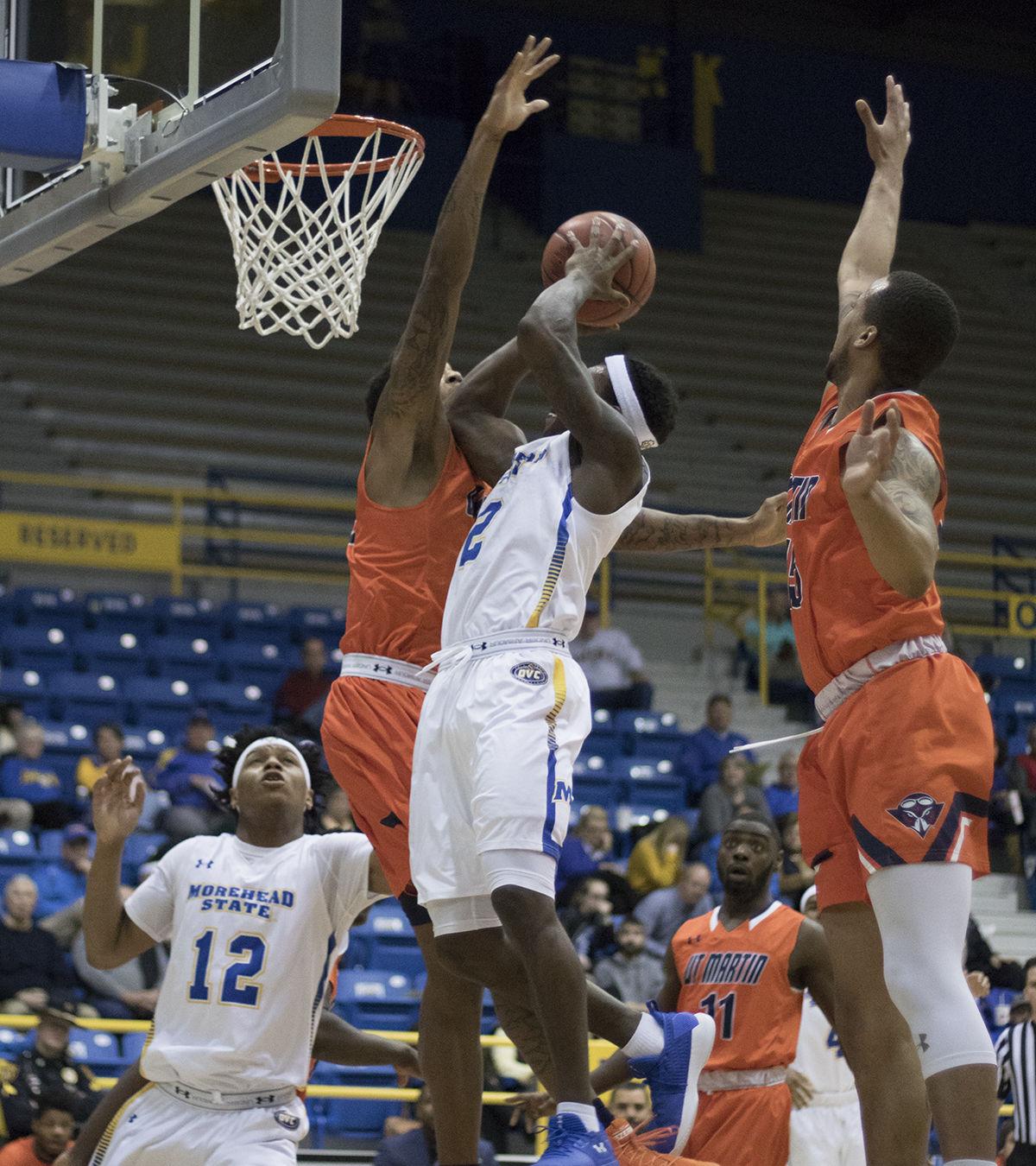 A J Hicks Sets School Record For Steals In Men S Basketball 70 53