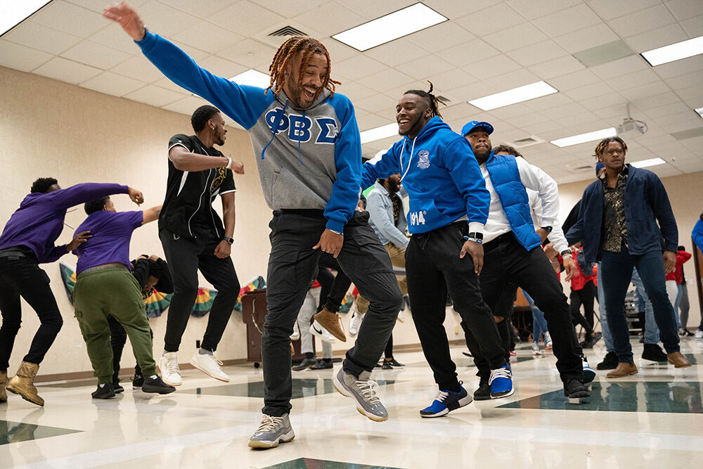 Lake Ridge Elementary students make history with wax museum - VIDEO/PHOTOS