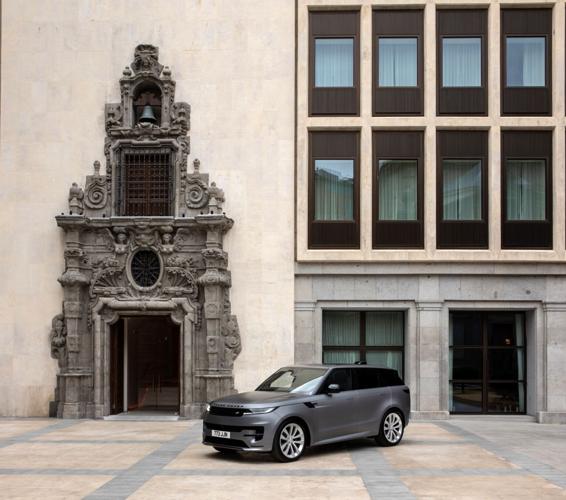 2023-Range-Rover-Sport-Madrid-Spain11.jpg
