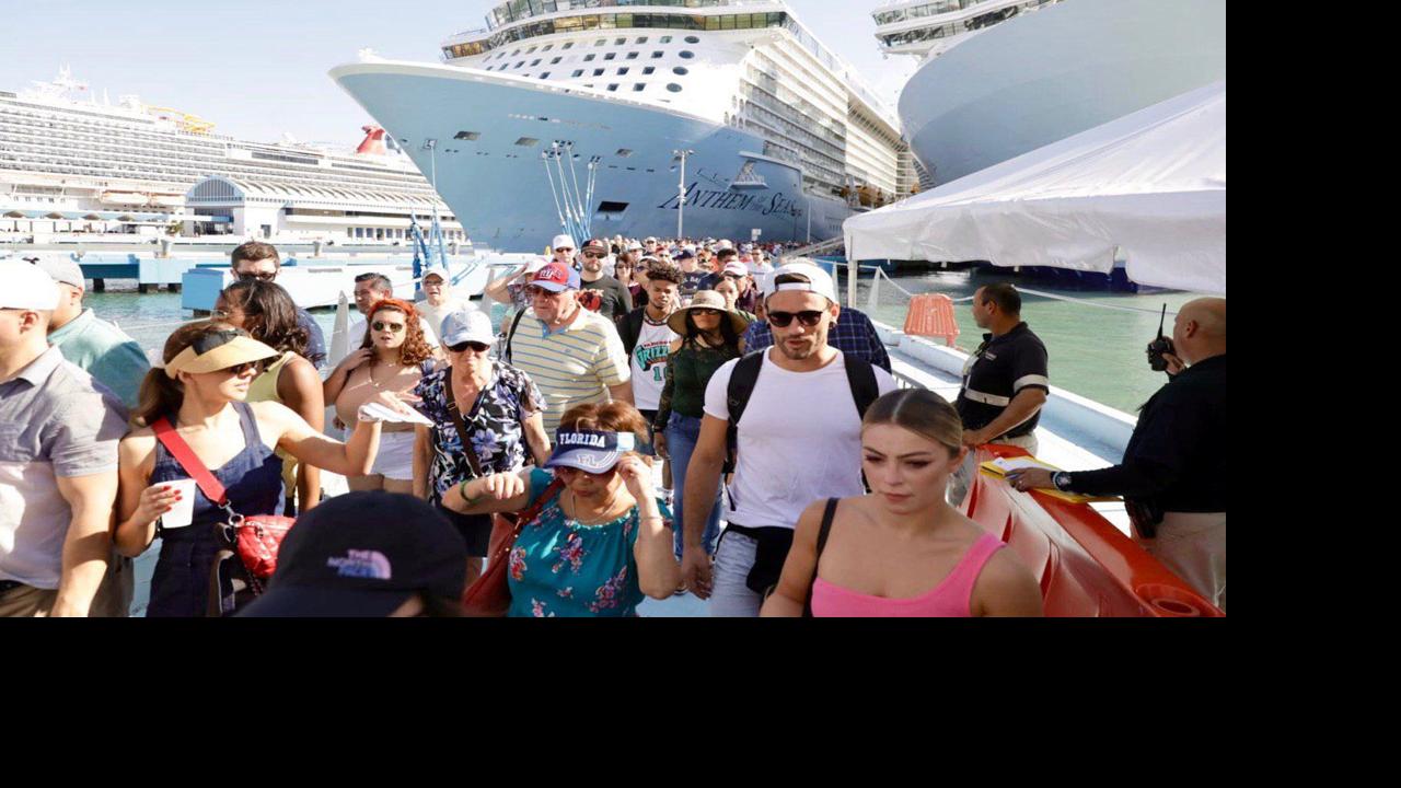 Nearly 15000 Cruise Passengers Arrive In Old San Juan Business 