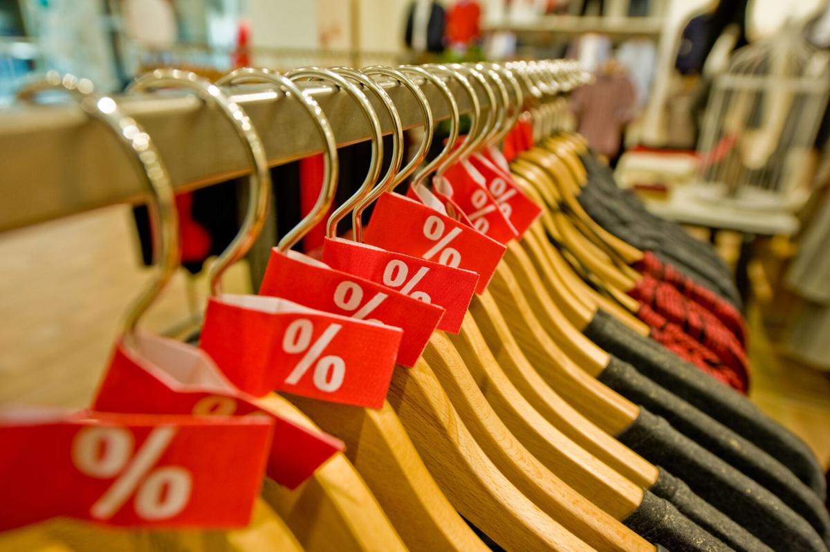 Retail sales rise solid 0.7% in September, reflecting US shoppers