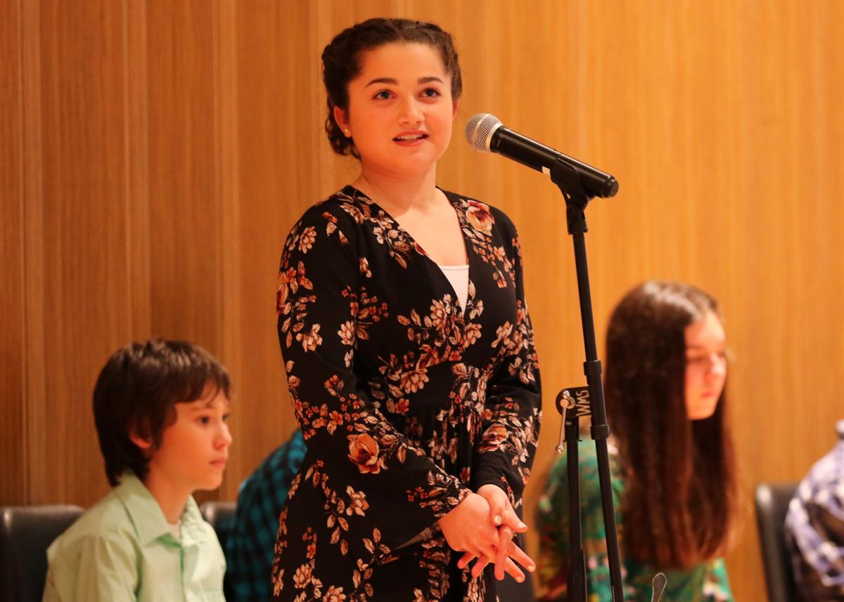Photos Students Compete In Westerly Middle School Spelling Bee Latest News Thewesterlysun Com