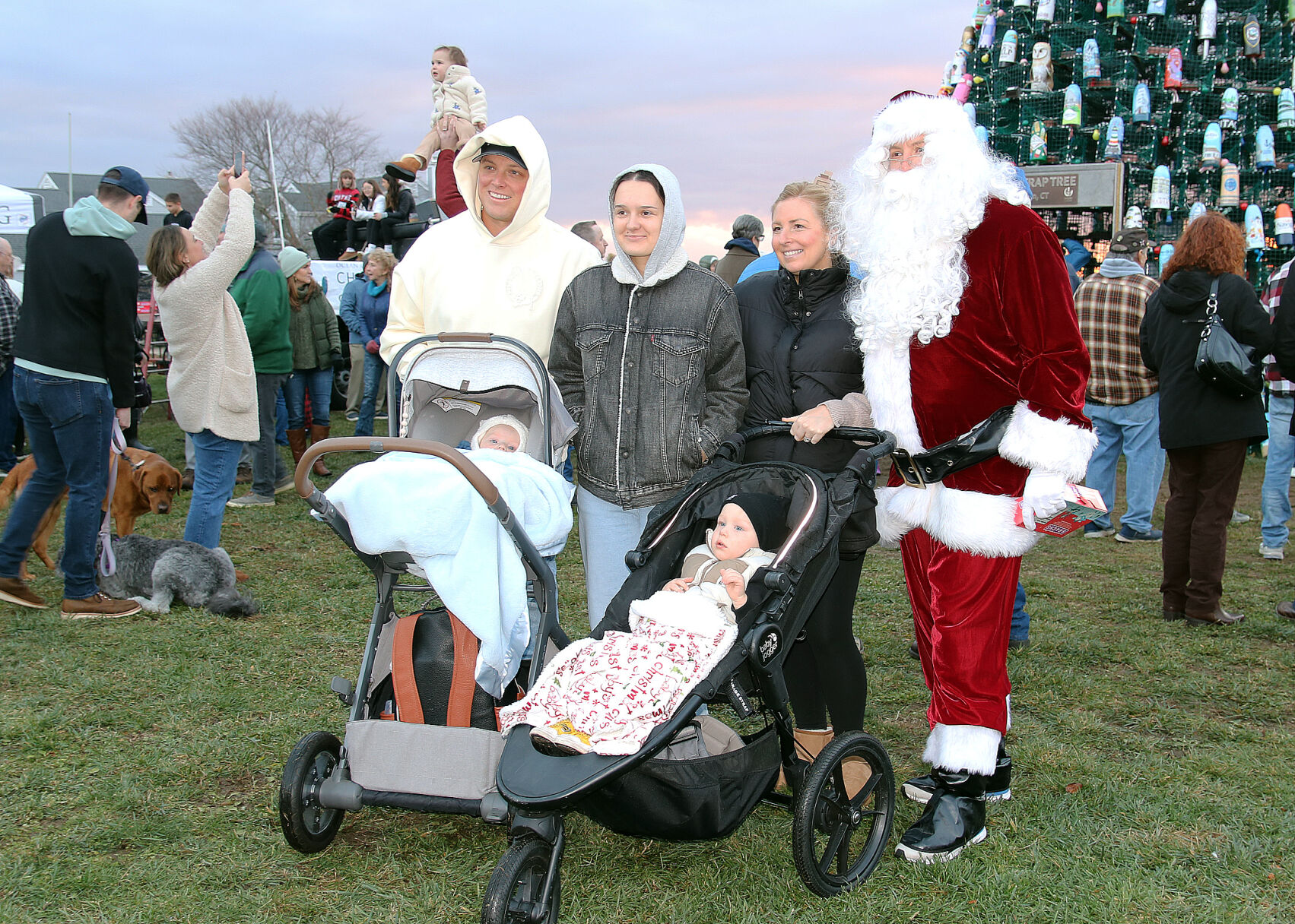 PHOTOS: Stonington's Fifth Annual Lobster Trap Tree Lighting