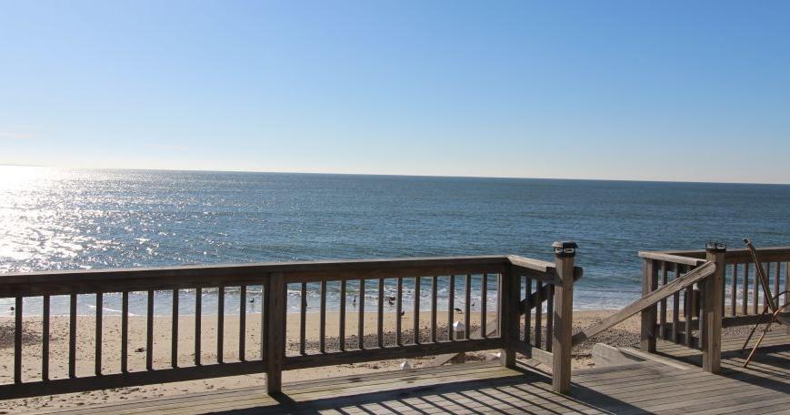R.I. law would requires oceanfront sellers to disclose public's shore rights - Vimarsana News