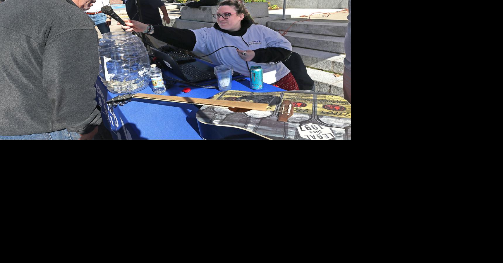 PHOTOS Hugs, donations at WBLQ live broadcast in memory of Chris