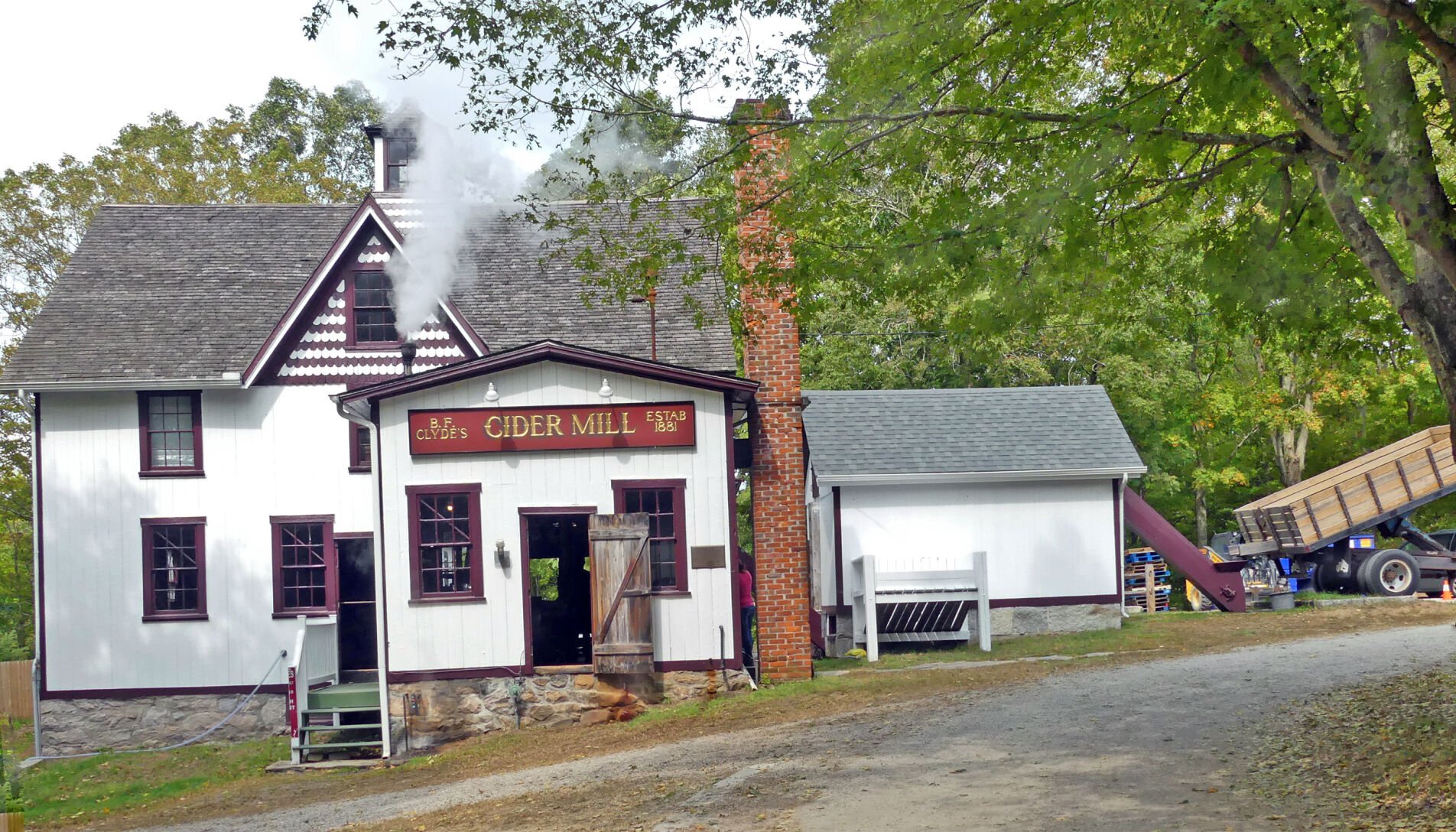 B.F. Clyde's Cider Mill Adapts To Life In The Age Of Coronavirus ...