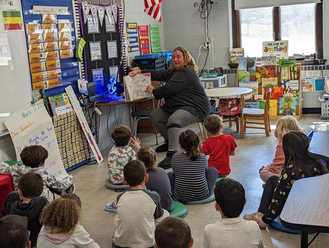 Dunn's Corners Elementary School celebrates Reading Week Front Porch