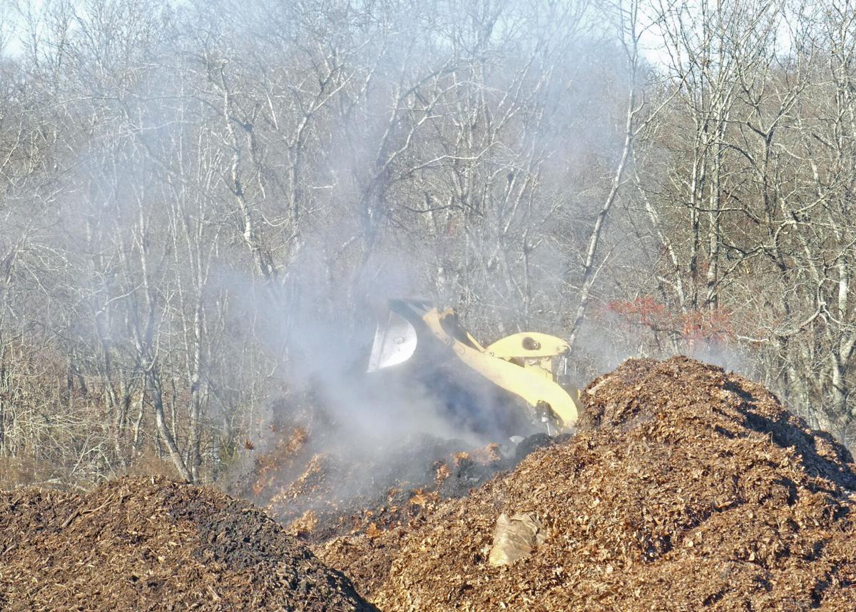 Compost pile work at landfill 100950.JPG