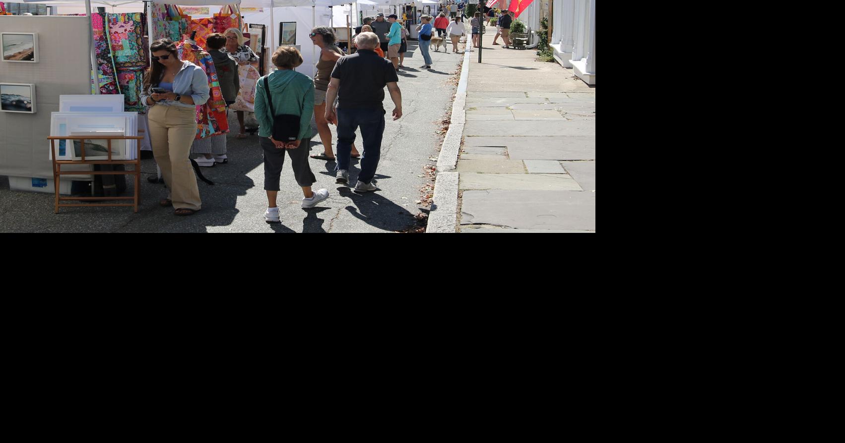 PHOTOS Plenty for everyone at the annual Stonington Borough Art Walk
