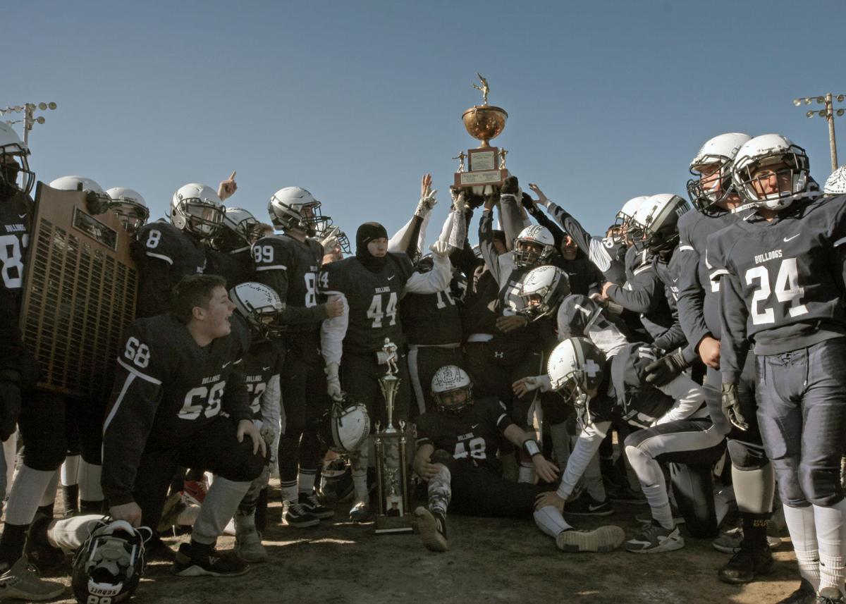 Photos Westerly Crushes Stonington 61 0 In Annual Thanksgiving