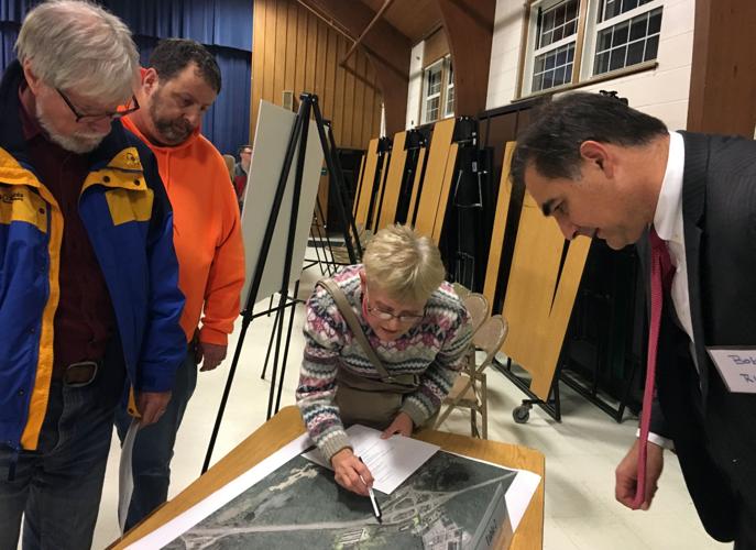 Richmond gets closer look at hub News