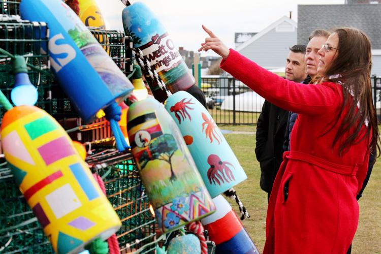 Building holiday spirit Town dock’s lobster trap tree shines a